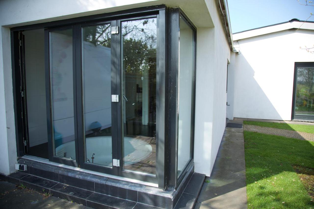 Bungalow Haarlem Amsterdam With Jacuzzi Vijfhuizen Eksteriør billede